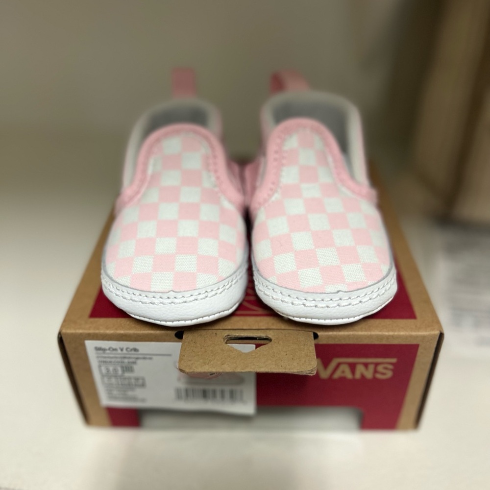 Slip-On V Crib Baby Vans size 3